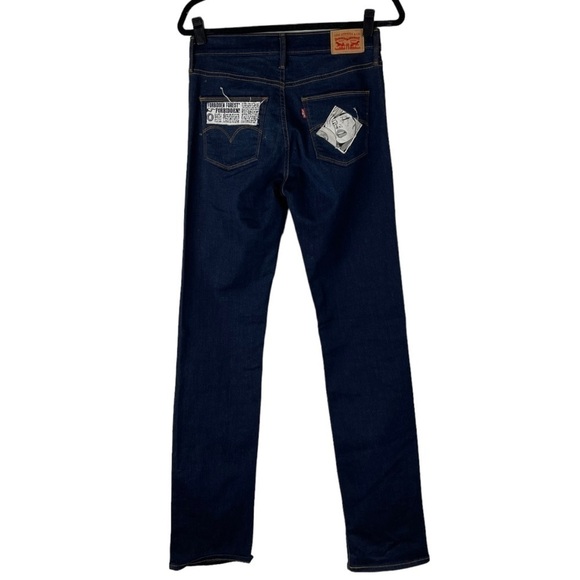 LEVI'S SLIMMING STRAIGHT HIGH RISE CUSTOMIZED HARRY POTTER PATCH DARK DENIM JEAN - Picture 4 of 15